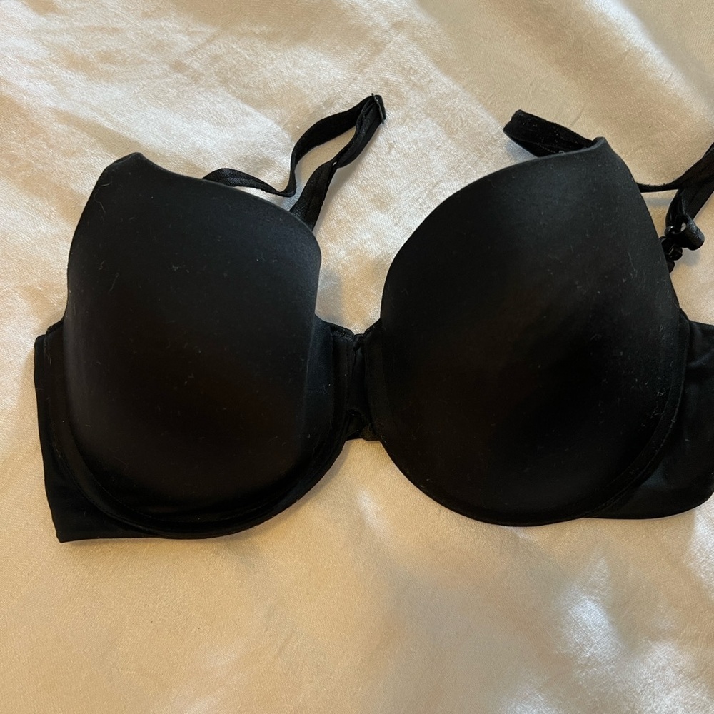 Knix Black Full Coverage Bra with Seamless Design. Plus size. Curvy. - Picture 7 of 8